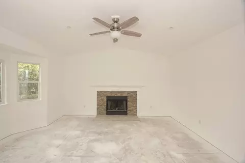 836 Springer Dr, Redding, CA 96003 photo 15