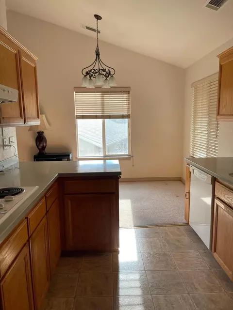 14873 Valley Vista Ct, Redding, CA 96003 photo 4