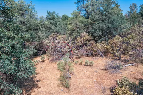 11427 Prosperity Ln, Redding, CA 96003 photo 8