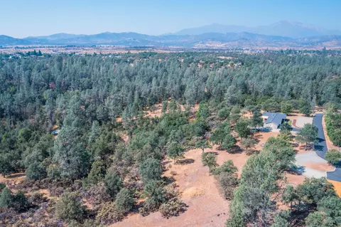 11427 Prosperity Ln, Redding, CA 96003 photo 15