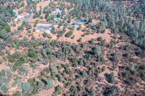 11427 Prosperity Ln, Redding, CA 96003 photo 10