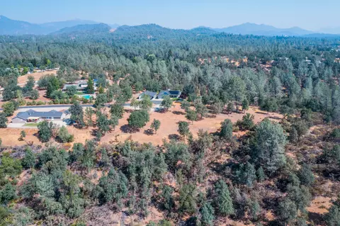 11427 Prosperity Ln, Redding, CA 96003 photo 17
