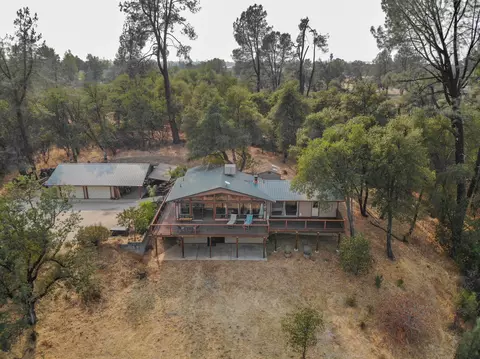 20554 Old 44 Dr, Redding, CA 96003 photo 3