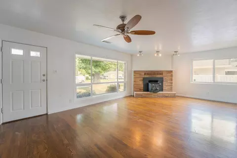 807 Coronado St, Redding, CA 96003 photo 11