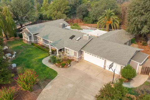 1102 Hope Ln, Redding, CA 96003 photo 27