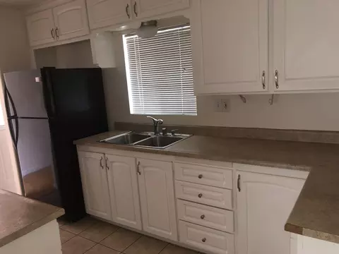 3096 Lawrence Rd, Redding, CA 96002 photo 2
