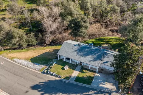 605 Overhill Dr, Redding, CA 96001 photo 34