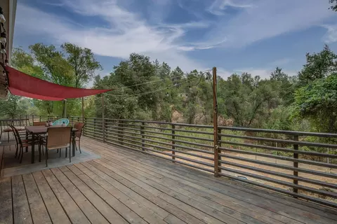 605 Overhill Dr, Redding, CA 96001 photo 27