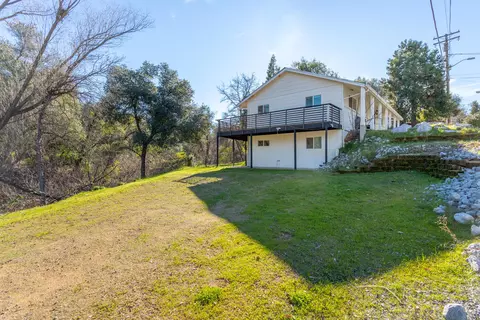 605 Overhill Dr, Redding, CA 96001 photo 29