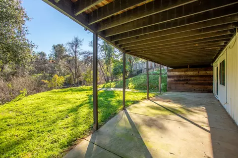 605 Overhill Dr, Redding, CA 96001 photo 25