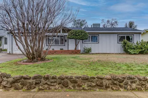 1368 Lodgepole Ave, Anderson, CA 96007 photo 2