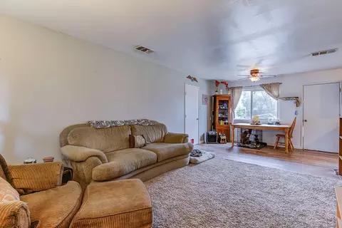 1368 Lodgepole Ave, Anderson, CA 96007 photo 4