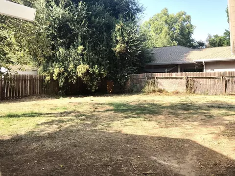 2812 Freebridge St, Redding, CA 96001 photo 15