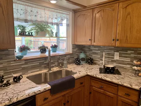6250 Paso Dr, Redding, CA 96001 photo 8