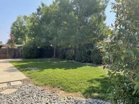 559 Grants Pass, Redding, CA 96003 photo 8