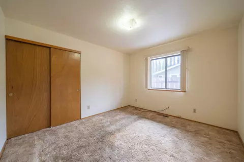 2215 Snow Ln, Redding, CA 96003 photo 11
