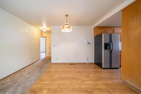 2215 Snow Ln, Redding, CA 96003 photo 4