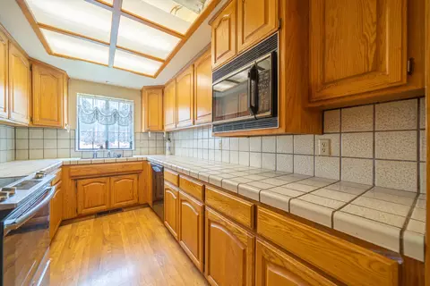2215 Snow Ln, Redding, CA 96003 photo 6