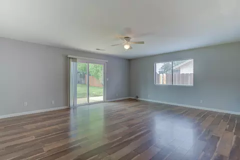 1744 Sterling Dr, Redding, CA 96002 photo 8