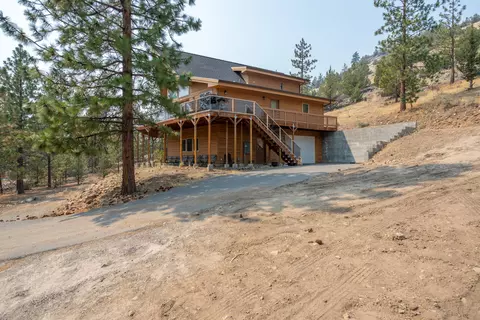 5716 Palmer, Weed, CA 96094 photo 2
