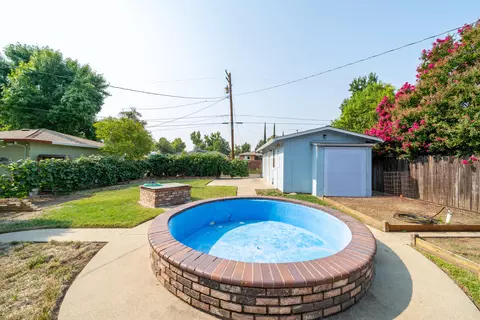 925 Gold St, Redding, CA 96001 photo 22
