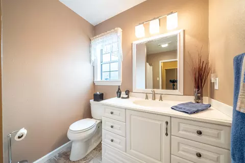 925 Gold St, Redding, CA 96001 photo 15