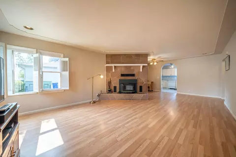 925 Gold St, Redding, CA 96001 photo 7