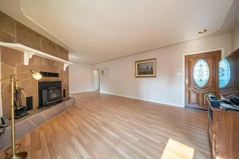 925 Gold St, Redding, CA 96001 photo 6
