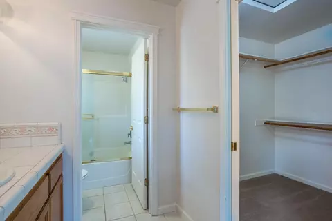 863 Paramount Way, Redding, CA 96003 photo 15
