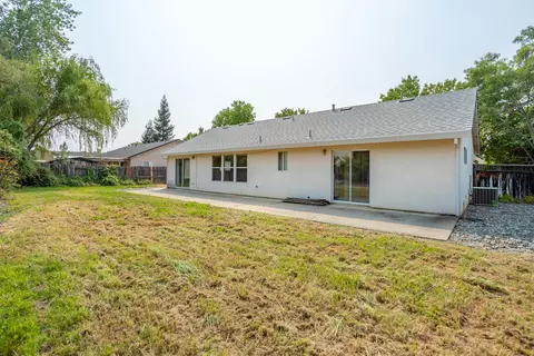 863 Paramount Way, Redding, CA 96003 photo 24