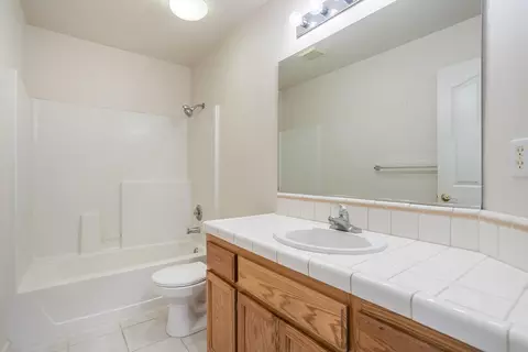863 Paramount Way, Redding, CA 96003 photo 21