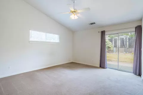 863 Paramount Way, Redding, CA 96003 photo 12