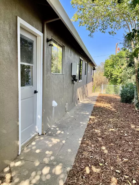 1805 Mesa St, Redding, CA 96001 photo 57