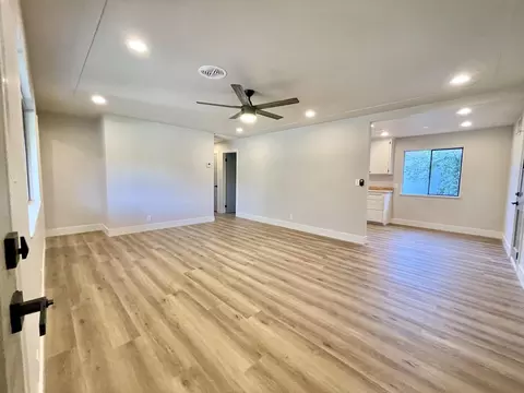 1805 Mesa St, Redding, CA 96001 photo 3