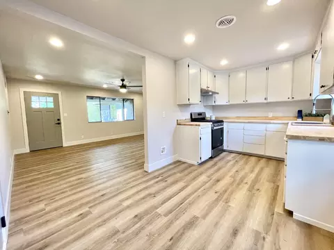 1805 Mesa St, Redding, CA 96001 photo 24