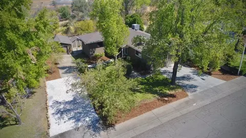 1805 Mesa St, Redding, CA 96001 photo 62