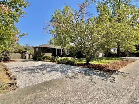 1805 Mesa St, Redding, CA 96001 photo 73