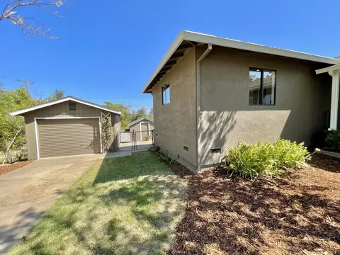 1805 Mesa St, Redding, CA 96001 photo 35