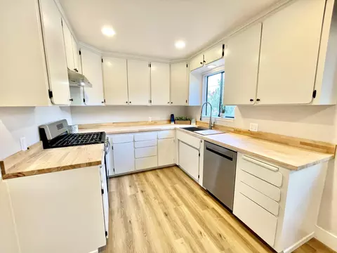 1805 Mesa St, Redding, CA 96001 photo 5