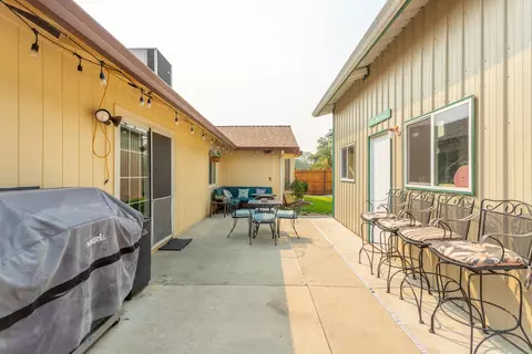 1648 Sterling Dr, Redding, CA 96003 photo 18