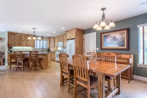 1648 Sterling Dr, Redding, CA 96003 photo 5