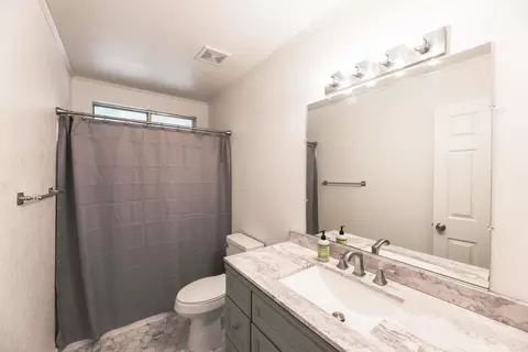 1230 Bradley Dr, Redding, CA 96003 photo 7