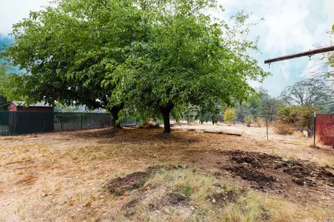 1230 Bradley Dr, Redding, CA 96003 photo 20