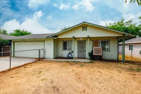 1230 Bradley Dr, Redding, CA 96003 photo 1