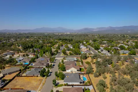 19542 Carnegie Dr, Redding, CA 96003 photo 49
