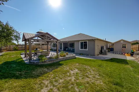19542 Carnegie Dr, Redding, CA 96003 photo 38