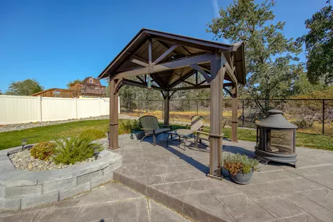 19542 Carnegie Dr, Redding, CA 96003 photo 36