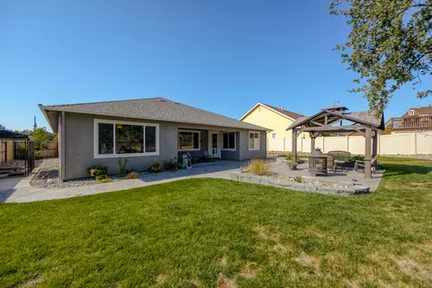 19542 Carnegie Dr, Redding, CA 96003 photo 35