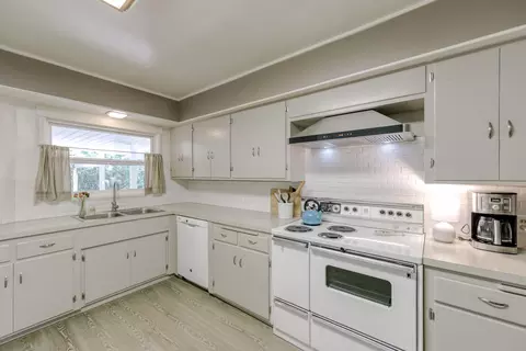 850 Gold St, Redding, CA 96001 photo 12