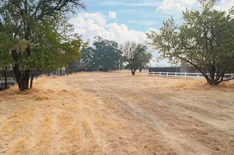 11 Krueger Ct, Red Bluff, CA 96080 photo 1